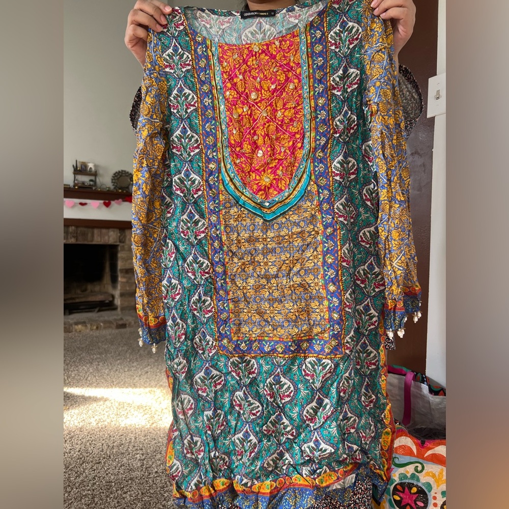 Generation brand semi formal silk colorful outfit